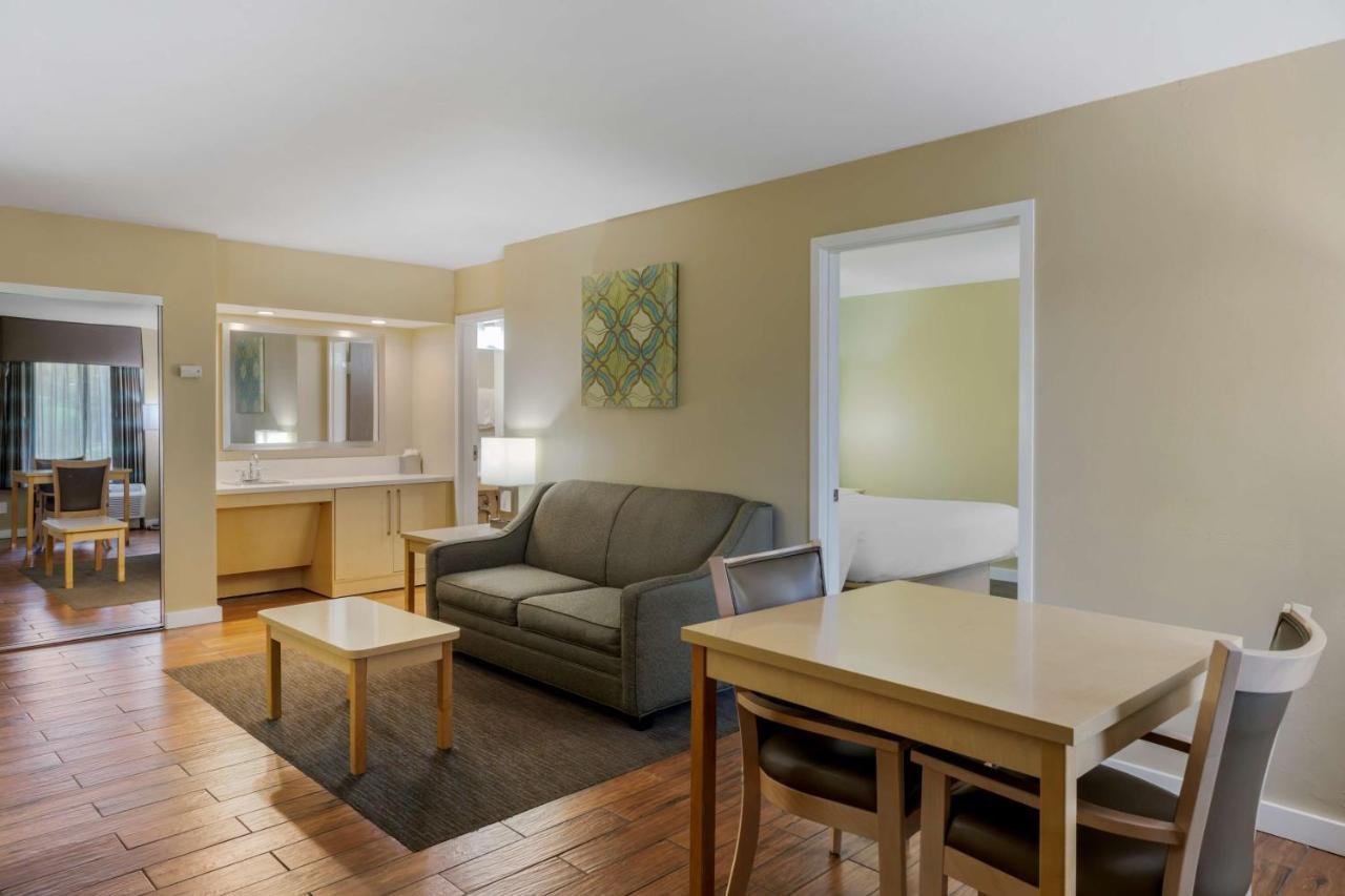 Best Western Plus South Coast Inn Goleta Eksteriør bilde