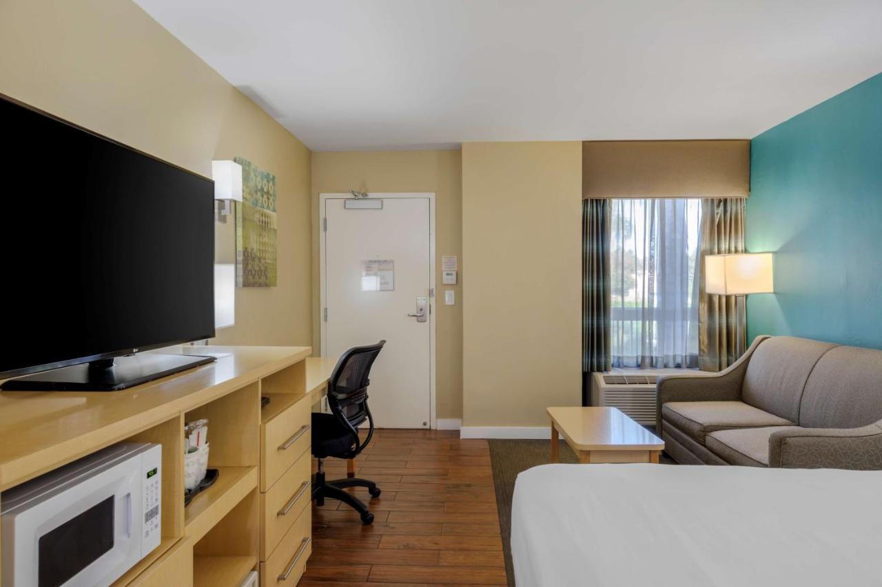 Best Western Plus South Coast Inn Goleta Eksteriør bilde